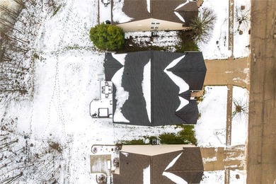 Welcome to this charming, spacious, well maintained 3 bedroom on Boulder Creek Golf Club in Ohio - for sale on GolfHomes.com, golf home, golf lot