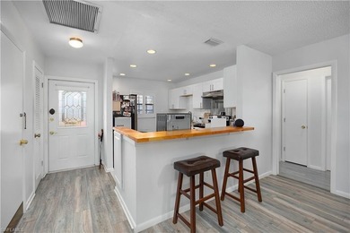 Well-Maintained 3BR/2.5BA Attached Villa in Myerlee Park Home on Cypress Lake Country Club in Florida - for sale on GolfHomes.com, golf home, golf lot