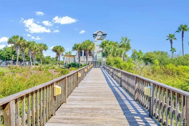 Spacious 3rd floor - 3 Bedroom/3.5 Bath Condo contiguous to the on Lost Key Golf Club in Florida - for sale on GolfHomes.com, golf home, golf lot