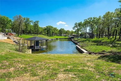 DON'T MISS YOUR CHANCE to own this waterfront property sitting on Pinnacle Golf and Boat Club in Texas - for sale on GolfHomes.com, golf home, golf lot
