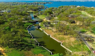 DON'T MISS YOUR CHANCE to own this waterfront property sitting on Pinnacle Golf and Boat Club in Texas - for sale on GolfHomes.com, golf home, golf lot