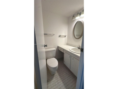 Large 1 Bed/ 1.5 Bath + Den - 913  SF - Just in Aventura Golf on Turnberry Isle Resort and Club in Florida - for sale on GolfHomes.com, golf home, golf lot