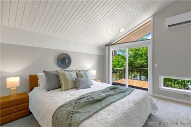 This magnificent 5-bedroom, 3-bathroom lakefront home is walking on The Oaks Golf Course in Missouri - for sale on GolfHomes.com, golf home, golf lot