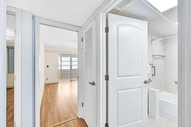 Experience the best of 55+ living in the highly desirable Kings on Kings Point Golf -Flanders Way in Florida - for sale on GolfHomes.com, golf home, golf lot