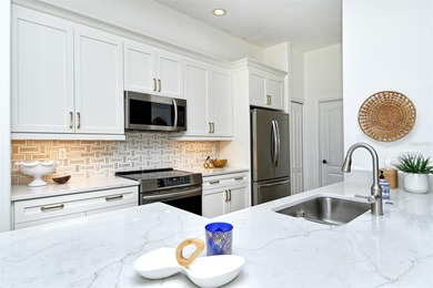 Under contract-accepting backup offers. This is the property you on Heritage Oaks Golf and Country Club in Florida - for sale on GolfHomes.com, golf home, golf lot