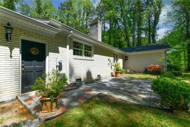 Welcome to a tranquil setting in a well-loved neighborhood! This on Forest Oaks Country Club in North Carolina - for sale on GolfHomes.com, golf home, golf lot