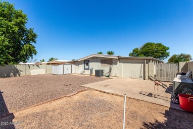 Welcome to easy living in the vibrant 55+ community of Sun Lakes on Oakwood Golf Club  in Arizona - for sale on GolfHomes.com, golf home, golf lot