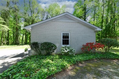 Welcome to a tranquil setting in a well-loved neighborhood! This on Forest Oaks Country Club in North Carolina - for sale on GolfHomes.com, golf home, golf lot
