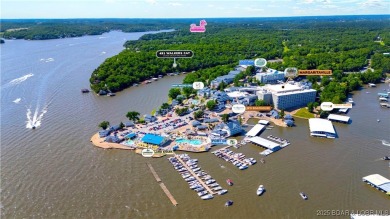 This magnificent 5-bedroom, 3-bathroom lakefront home is walking on The Oaks Golf Course in Missouri - for sale on GolfHomes.com, golf home, golf lot