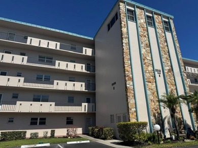 Perfectly located in the heart of Bradenton within the Golf on Pinebrook/Ironwood Golf Course in Florida - for sale on GolfHomes.com, golf home, golf lot