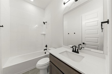 MLS# 21157968 - Built by Stonefield Homes - Ready Now! ~ on Heath Golf and Yacht Club in Texas - for sale on GolfHomes.com, golf home, golf lot