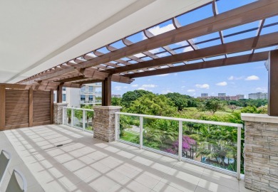BEST 2 bedroom + den line in ALINA 200. This DIRECT EAST facing on Boca Raton Resort and Club in Florida - for sale on GolfHomes.com, golf home, golf lot