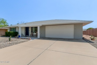 Beautifully remodeled (& opened up floorplan) 2 bedroom, 2 bath on Quail Run Golf Course in Arizona - for sale on GolfHomes.com, golf home, golf lot