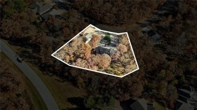 Back on the Market at no fault of the Seller... Don't miss out on Bella Vista Country Club - Highlands in Arkansas - for sale on GolfHomes.com, golf home, golf lot