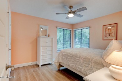 Beautifully Updated exquisite 3 Bedroom, 2 Bath Golf Villas End on Spruce Creek Golf Club in Florida - for sale on GolfHomes.com, golf home, golf lot