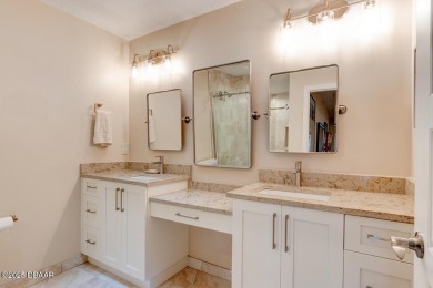 Beautifully Updated exquisite 3 Bedroom, 2 Bath Golf Villas End on Spruce Creek Golf Club in Florida - for sale on GolfHomes.com, golf home, golf lot