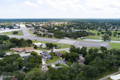 Beautifully Updated exquisite 3 Bedroom, 2 Bath Golf Villas End on Spruce Creek Golf Club in Florida - for sale on GolfHomes.com, golf home, golf lot