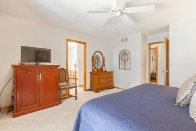 Spacious ranch ''FOR SAIL'' on the highly desired Courtland on Apple Valley Golf Course in Ohio - for sale on GolfHomes.com, golf home, golf lot