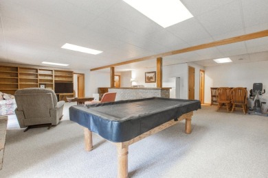 Spacious ranch ''FOR SAIL'' on the highly desired Courtland on Apple Valley Golf Course in Ohio - for sale on GolfHomes.com, golf home, golf lot