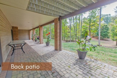 Spacious ranch ''FOR SAIL'' on the highly desired Courtland on Apple Valley Golf Course in Ohio - for sale on GolfHomes.com, golf home, golf lot