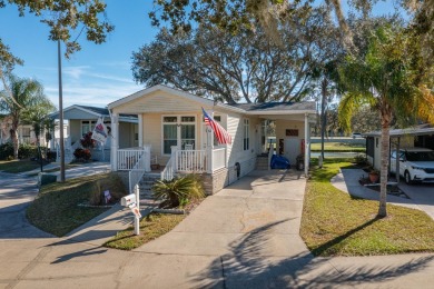 MOVE RIGHT INTO THIS BEAUTIFUL HOME WITH LVP THRU OUT, TRAY on Golden Lakes Golf Course in Florida - for sale on GolfHomes.com, golf home, golf lot