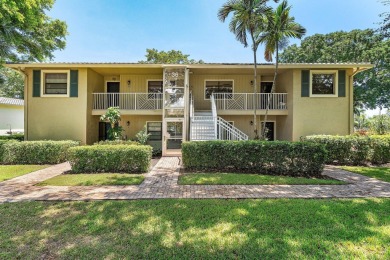 Move-in ready luxury abounds in this recently remodeled on Hunters Run Golf and Country Club in Florida - for sale on GolfHomes.com, golf home, golf lot