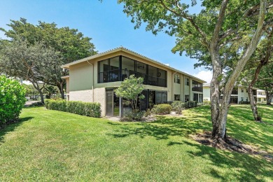 Move-in ready luxury abounds in this recently remodeled on Hunters Run Golf and Country Club in Florida - for sale on GolfHomes.com, golf home, golf lot