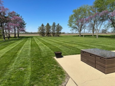 Welcome to luxury golf course living in the Crestwicke Country on Crestwicke Country Club in Illinois - for sale on GolfHomes.com, golf home, golf lot