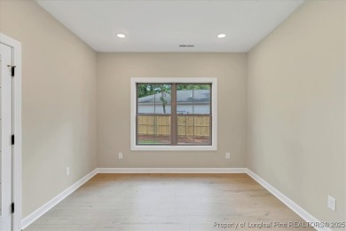 MOVE IN READY + FULLY FENCED BACKYARD! Welcome to another on Woodlake Country Club in North Carolina - for sale on GolfHomes.com, golf home, golf lot