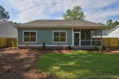 MOVE IN READY + FULLY FENCED BACKYARD! Welcome to another on Woodlake Country Club in North Carolina - for sale on GolfHomes.com, golf home, golf lot