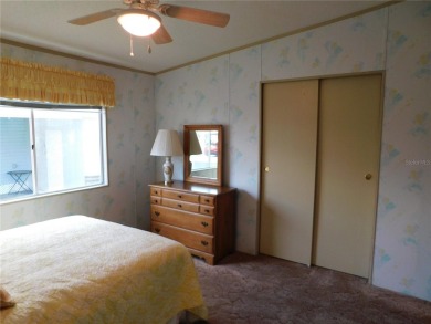 BIG PRICE DROP!!! Save money by making minor renovations on Largo Golf Course in Florida - for sale on GolfHomes.com, golf home, golf lot