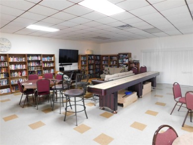 BIG PRICE DROP!!! Save money by making minor renovations on Largo Golf Course in Florida - for sale on GolfHomes.com, golf home, golf lot