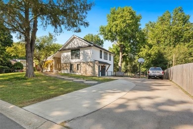Completely updated & move-in ready in Country Club Gardens, just on Country Club of Blue Springs in Missouri - for sale on GolfHomes.com, golf home, golf lot
