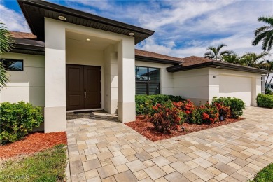 DRASTICALLY REDUCED AND PRICED TO MOVE!  Welcome to a world of on Royal Tee Country Club in Florida - for sale on GolfHomes.com, golf home, golf lot