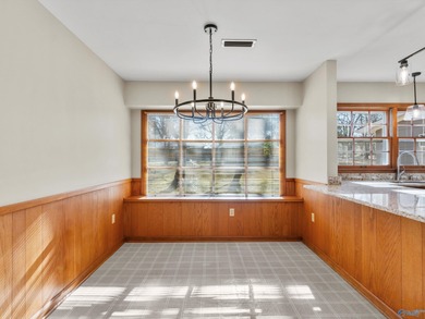 This spacious, immaculately maintained 5BR/2.5BA home is located on Point Mallard Golf Course in Alabama - for sale on GolfHomes.com, golf home, golf lot