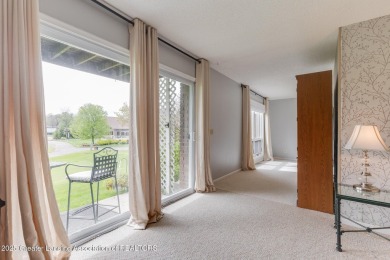 Golf Course condo - This charming condo offers everything you've on Brookshire Inn and Golf Club in Michigan - for sale on GolfHomes.com, golf home, golf lot