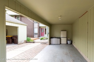 Golf Course condo - This charming condo offers everything you've on Brookshire Inn and Golf Club in Michigan - for sale on GolfHomes.com, golf home, golf lot