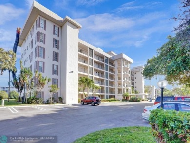 This lovely 1-bedroom, 1.5-bathroom property presents a charming on Palm-Aire Country Club and Resort - The Oaks in Florida - for sale on GolfHomes.com, golf home, golf lot