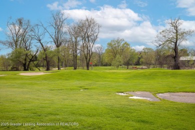 Golf Course condo - This charming condo offers everything you've on Brookshire Inn and Golf Club in Michigan - for sale on GolfHomes.com, golf home, golf lot