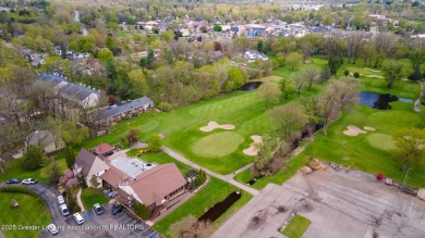 Golf Course condo - This charming condo offers everything you've on Brookshire Inn and Golf Club in Michigan - for sale on GolfHomes.com, golf home, golf lot