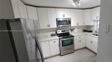 PRICE TO SELL,  DON'T MISS THE OPPORTUNITY. Georgeos Golf View on Hollybrook Golf and Tennis Club  in Florida - for sale on GolfHomes.com, golf home, golf lot