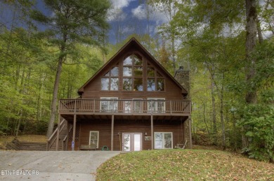 You're gonna fall in love with this beauty! It's not your usual on Laurel Valley Golf Course in Tennessee - for sale on GolfHomes.com, golf home, golf lot