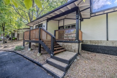 Charming, Fully Updated Home in Tan-Tar-A Estates -Just Minutes on The Oaks Golf Course in Missouri - for sale on GolfHomes.com, golf home, golf lot