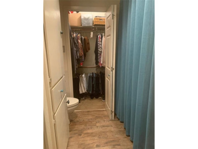 2 bedroom, 3 bath home in beautiful gated Pecan Plantation in on Pecan Plantation Country Club in Texas - for sale on GolfHomes.com, golf home, golf lot