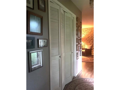 2 bedroom, 3 bath home in beautiful gated Pecan Plantation in on Pecan Plantation Country Club in Texas - for sale on GolfHomes.com, golf home, golf lot
