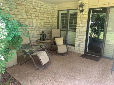 2 bedroom, 3 bath home in beautiful gated Pecan Plantation in on Pecan Plantation Country Club in Texas - for sale on GolfHomes.com, golf home, golf lot