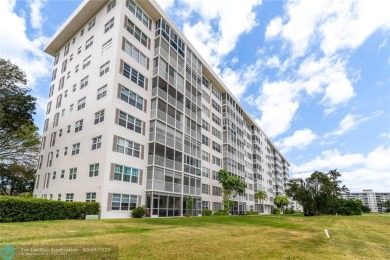 Beautiful updated condo on the Golf Course! Located on the 1st on Palm-Aire Country Club and Resort - Palms in Florida - for sale on GolfHomes.com, golf home, golf lot