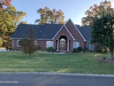 This tastefully appointed all brick home 3/2.5/3 spans over 3 on Deer Creek Golf Club in Tennessee - for sale on GolfHomes.com, golf home, golf lot