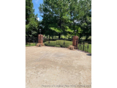 Welcome to this charming home in the highly sought-after golf on Baywood Golf Club in North Carolina - for sale on GolfHomes.com, golf home, golf lot
