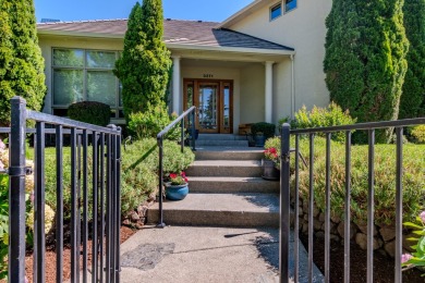 EXPERIENCE LUXURY LIVING ON THE GOLF COURSE in the highly on Rogue Valley Country Club in Oregon - for sale on GolfHomes.com, golf home, golf lot